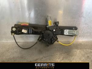 Gebruikte Ruitmechaniek 4Deurs rechts-achter Landrover Range Rover Evoque (LVJ/LVS) 2.0 D 150 16V 5-drs. Prijs € 74,99 Margeregeling aangeboden door Gerrits Automotive BV