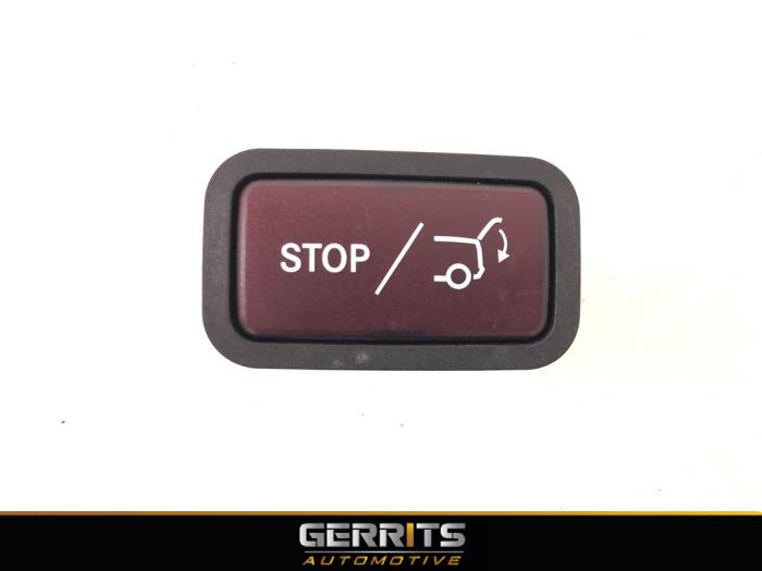 Gebruikte Schakelaar achterklep Mercedes GLC (X253) 2.2 250d 16V BlueTEC 4-Matic Prijs € 19,99 Margeregeling aangeboden door Gerrits Automotive BV