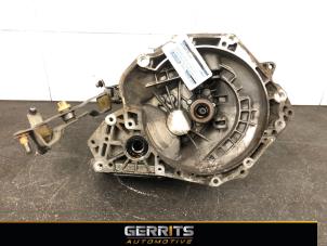 Gebruikte Versnellingsbak Opel Corsa D 1.4 16V Twinport Prijs € 199,99 Margeregeling aangeboden door Gerrits Automotive BV