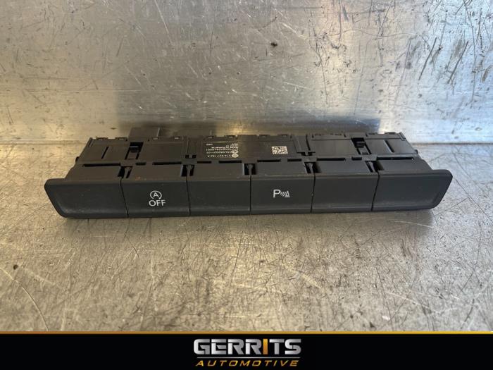 PDC Schakelaar van een Volkswagen Touran (5T1) 2.0 TDI 150 2017