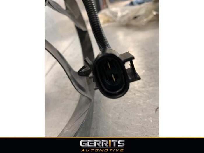 Koelvin van een Mazda 3 (BM/BN) 2.0 SkyActiv-G 165 16V 2014