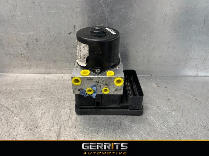 Gebruikte ABS Pomp Ford Focus 2 Wagon 1.6 16V Prijs € 74,99 Margeregeling aangeboden door Gerrits Automotive BV