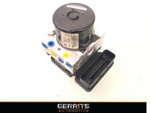 Gebruikte ABS Pomp BMW 3 serie (F30) 320i 2.0 16V Prijs € 199,99 Margeregeling aangeboden door Gerrits Automotive BV