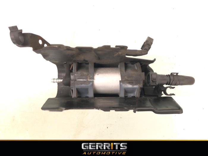 Gebruikte Tank element Pomp Volkswagen Transporter T5 2.0 TDI DRF Prijs € 90,74 Inclusief btw aangeboden door Gerrits Automotive BV