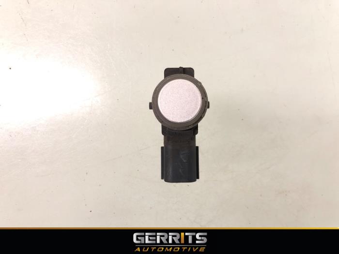 Gebruikte PDC Sensor Ford Fiesta 6 (JA8) 1.0 SCI 12V 80 Prijs € 19,99 Margeregeling aangeboden door Gerrits Automotive BV