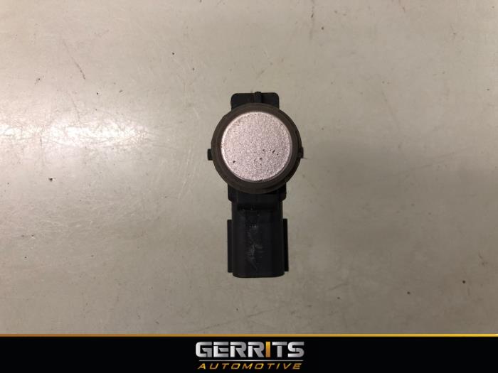Gebruikte PDC Sensor Ford Fiesta 6 (JA8) 1.0 SCI 12V 80 Prijs € 19,99 Margeregeling aangeboden door Gerrits Automotive BV