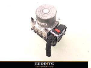 Gebruikte ABS Pomp Volkswagen T-Roc I 1.5 TSI Evo BMT 16V Prijs € 299,99 Margeregeling aangeboden door Gerrits Automotive BV