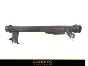 Gebruikte Intercooler Buis DS Automobiles DS 7 Crossback 1.6 16V PureTech 180 Prijs € 74,99 Margeregeling aangeboden door Gerrits Automotive BV