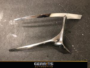 Gebruikte Bumperlijst links-voor DS Automobiles DS 7 Crossback 1.6 16V PureTech 180 Prijs € 124,99 Margeregeling aangeboden door Gerrits Automotive BV