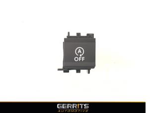 Gebruikte Start/Stop schakelaar DS Automobiles DS 7 Crossback 1.6 16V PureTech 180 Prijs € 29,99 Margeregeling aangeboden door Gerrits Automotive BV