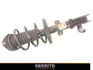 Gebruikte Veerpoot links-voor DS Automobiles DS 7 Crossback 1.6 16V PureTech 180 Prijs € 249,99 Margeregeling aangeboden door Gerrits Automotive BV