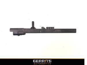 Gebruikte Antenne (diversen) DS Automobiles DS 7 Crossback 1.6 16V PureTech 180 Prijs € 24,99 Margeregeling aangeboden door Gerrits Automotive BV