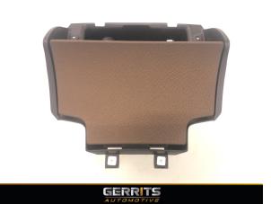 Gebruikte Opbergvak DS Automobiles DS 7 Crossback 1.6 16V PureTech 180 Prijs € 149,99 Margeregeling aangeboden door Gerrits Automotive BV