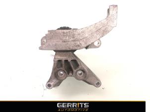 Gebruikte Motorsteun Citroen C4 Berline (NC) 1.2 12V PureTech 130 Prijs € 74,99 Margeregeling aangeboden door Gerrits Automotive BV