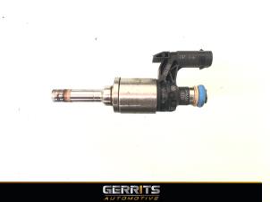 Gebruikte Injector (benzine injectie) Skoda Fabia III Combi (NJ5) 1.2 TSI 16V Greentech Prijs € 29,99 Margeregeling aangeboden door Gerrits Automotive