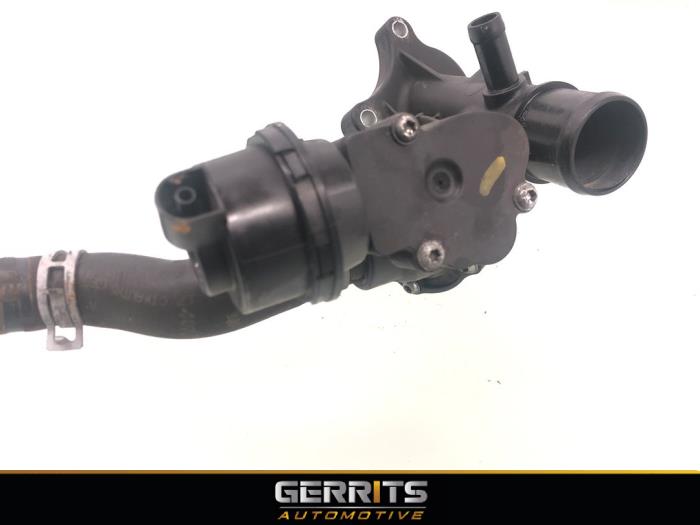 Thermostaathuis van een Opel Vivaro 1.6 CDTi BiTurbo 145 2017