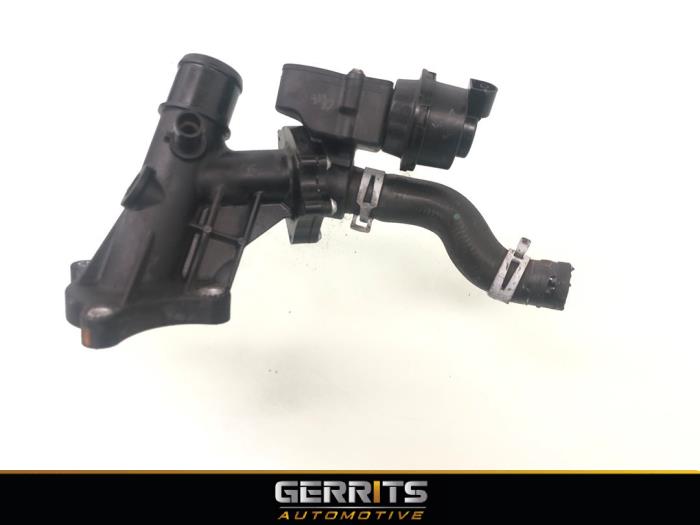 Thermostaathuis van een Opel Vivaro 1.6 CDTi BiTurbo 145 2017
