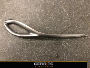 Gebruikte Dashboard sierlijst Opel Astra K 1.0 Turbo 12V Prijs € 24,99 Margeregeling aangeboden door Gerrits Automotive BV