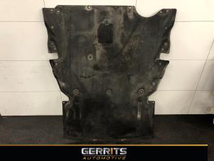 Gebruikte Motor Beschermplaat BMW 1 serie (F20) 120i 1.6 16V Prijs € 74,99 Margeregeling aangeboden door Gerrits Automotive BV