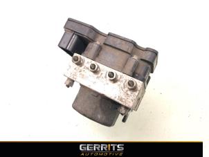 Gebruikte ABS Pomp Peugeot 107 1.0 12V Prijs € 29,99 Margeregeling aangeboden door Gerrits Automotive BV