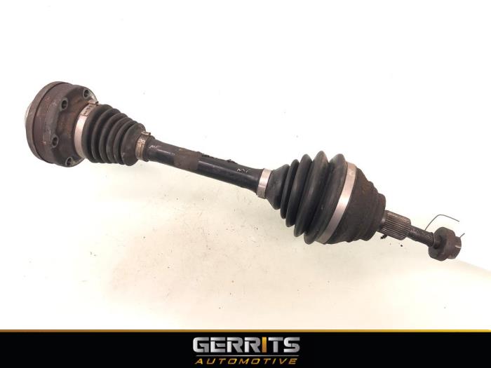 Gebruikte Aandrijfas links-voor Seat Leon (1P1) 2.0 TFSI Cupra 16V Prijs € 49,99 Margeregeling aangeboden door Gerrits Automotive BV