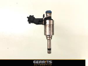 Gebruikte Injector (benzine injectie) Kia Carens IV (RP) 1.6 GDI 16V Prijs € 27,48 Margeregeling aangeboden door Gerrits Automotive