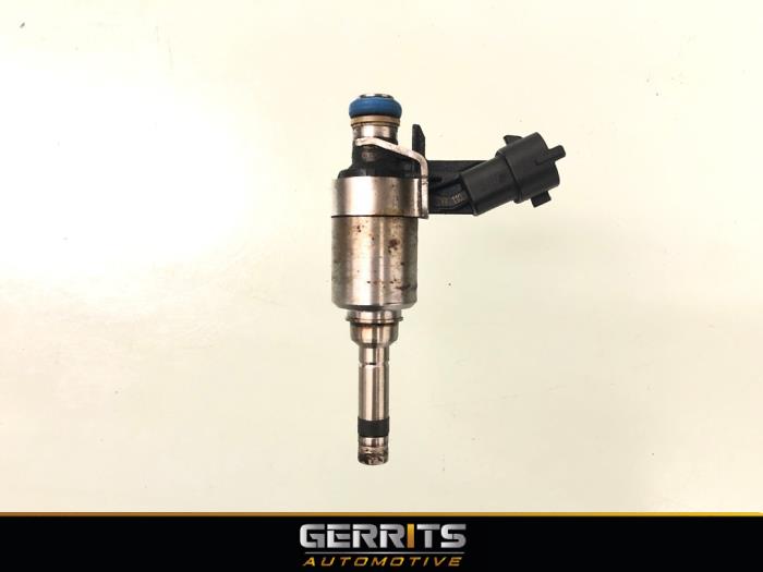 Injector (benzine injectie) van een Kia Carens IV (RP) 1.6 GDI 16V 2016