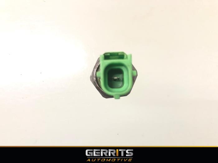Oliedruk sensor van een Ford Focus 3 1.0 Ti-VCT EcoBoost 12V 100 2017