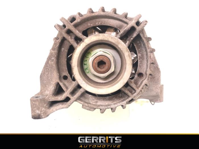 Dynamo van een Fiat 500 (312) 1.2 2012