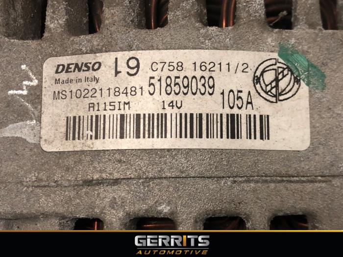 Dynamo van een Fiat 500 (312) 1.2 2012