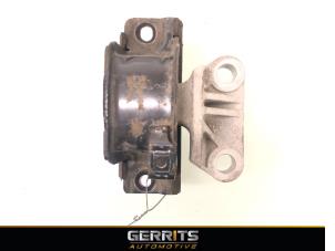 Gebruikte Motorsteun Opel Corsa E 1.4 16V Prijs € 24,99 Margeregeling aangeboden door Gerrits Automotive BV