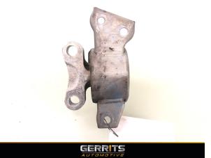 Gebruikte Motorsteun Opel Corsa E 1.4 16V Prijs € 19,99 Margeregeling aangeboden door Gerrits Automotive BV