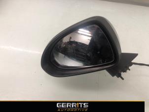 Gebruikte Spiegel Buiten links Opel Corsa E 1.4 16V Prijs € 74,99 Margeregeling aangeboden door Gerrits Automotive BV