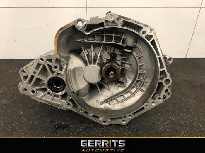 Gebruikte Versnellingsbak Opel Corsa E 1.4 16V Prijs € 349,99 Margeregeling aangeboden door Gerrits Automotive BV