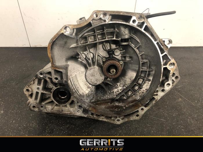Gebruikte Versnellingsbak Opel Corsa E 1.4 16V Prijs € 349,99 Margeregeling aangeboden door Gerrits Automotive BV