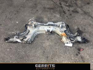 Gebruikte Subframe Renault Clio IV Estate/Grandtour (7R) 0.9 Energy TCE 90 12V Prijs € 124,99 Margeregeling aangeboden door Gerrits Automotive BV