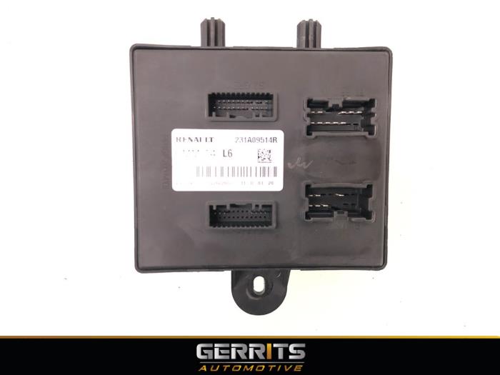 Gebruikte Bodycontrol Module Renault Clio IV Estate/Grandtour (7R) 0.9 Energy TCE 90 12V Prijs € 99,99 Margeregeling aangeboden door Gerrits Automotive BV