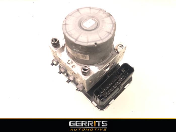 Gebruikte ABS Pomp Skoda Octavia (5EAA) 1.6 TDI 16V Prijs € 194,99 Margeregeling aangeboden door Gerrits Automotive BV