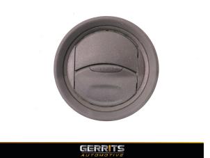 Gebruikte Luchtrooster Dashboard Ford Transit Courier 1.5 TDCi 75 Prijs € 34,99 Margeregeling aangeboden door Gerrits Automotive BV