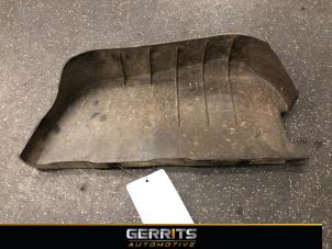 Gebruikte Beschermplaat bodem Ford Transit Courier 1.5 TDCi 75 Prijs € 29,99 Margeregeling aangeboden door Gerrits Automotive BV