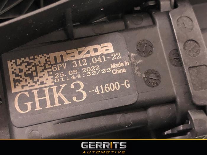 Gaspedaal van een Mazda 2 (DJ/DL) 1.5 SkyActiv-G 90 2023