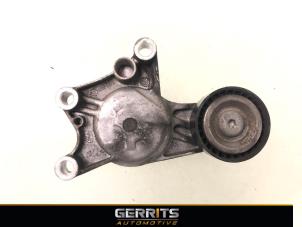 Gebruikte Spanrol Multiriem Peugeot 308 SW (L4/L9/LC/LJ/LR) 1.6 BlueHDi 120 Prijs € 24,99 Margeregeling aangeboden door Gerrits Automotive BV