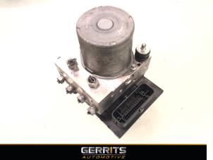 Gebruikte ABS Pomp Peugeot 5008 I (0A/0E) 1.6 THP 16V Prijs € 149,99 Margeregeling aangeboden door Gerrits Automotive BV