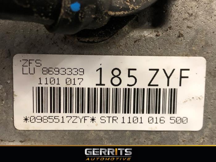 Versnellingsbak van een BMW 3 serie Touring (F31) 318i 1.5 TwinPower Turbo 12V 2017