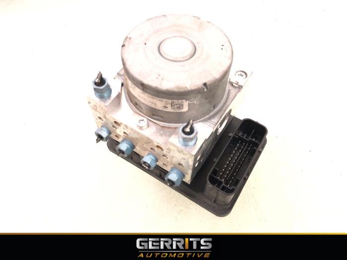 Gebruikte ABS Pomp BMW 3 serie Touring (F31) 318i 1.5 TwinPower Turbo 12V Prijs € 449,99 Margeregeling aangeboden door Gerrits Automotive BV