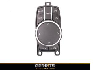 Gebruikte MMI schakelaar BMW 3 serie Touring (F31) 318i 1.5 TwinPower Turbo 12V Prijs € 249,99 Margeregeling aangeboden door Gerrits Automotive BV
