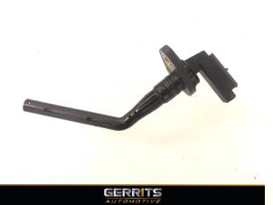Gebruikte Oliepeil sensor Citroen C3 Aircross I (2C/2R) 1.2 e-THP PureTech 110 Prijs € 24,99 Margeregeling aangeboden door Gerrits Automotive BV