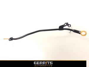 Gebruikte Olie Peilstok Peugeot 208 I (CA/CC/CK/CL) 1.2 Vti 12V PureTech 82 Prijs € 24,99 Margeregeling aangeboden door Gerrits Automotive BV