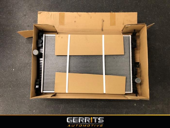 Gebruikte Radiateur Peugeot Expert (V1/VA/VB/VE/VF/VT/VY) 2.0 Blue HDi 150 16V Prijs € 149,99 Margeregeling aangeboden door Gerrits Automotive BV