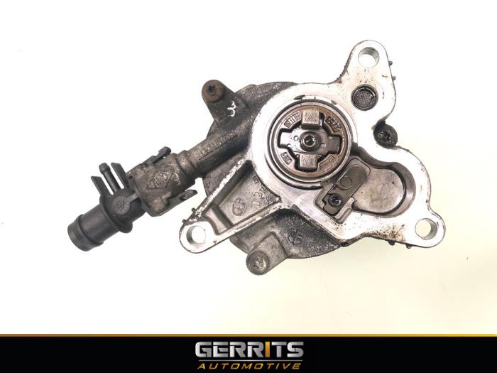 Gebruikte Vacuumpomp (Diesel) Opel Movano 2.3 CDTi 16V FWD Prijs € 90,74 Inclusief btw aangeboden door Gerrits Automotive BV